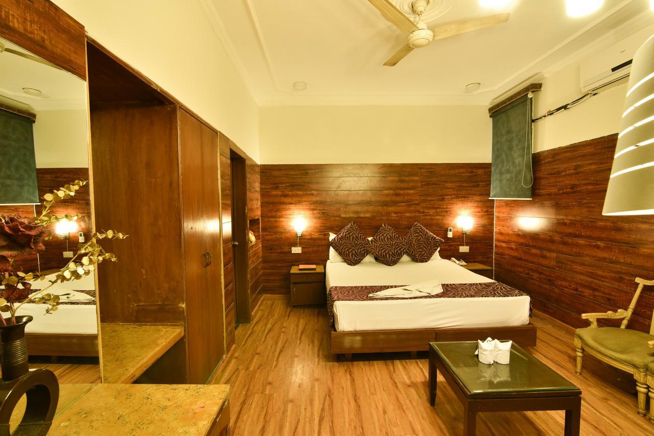Bed and Breakfast Casa Royal Nueva Delhi Exterior foto